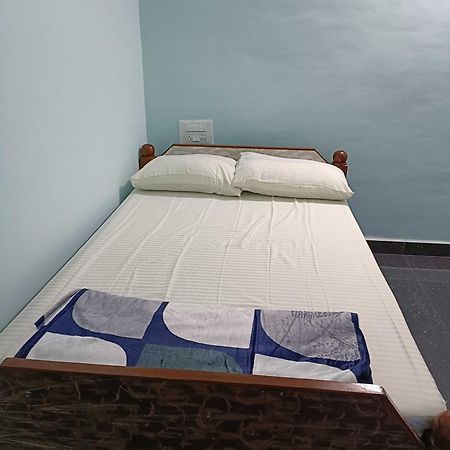 Oyo Tirumala Residency Srungavarapukota المظهر الخارجي الصورة